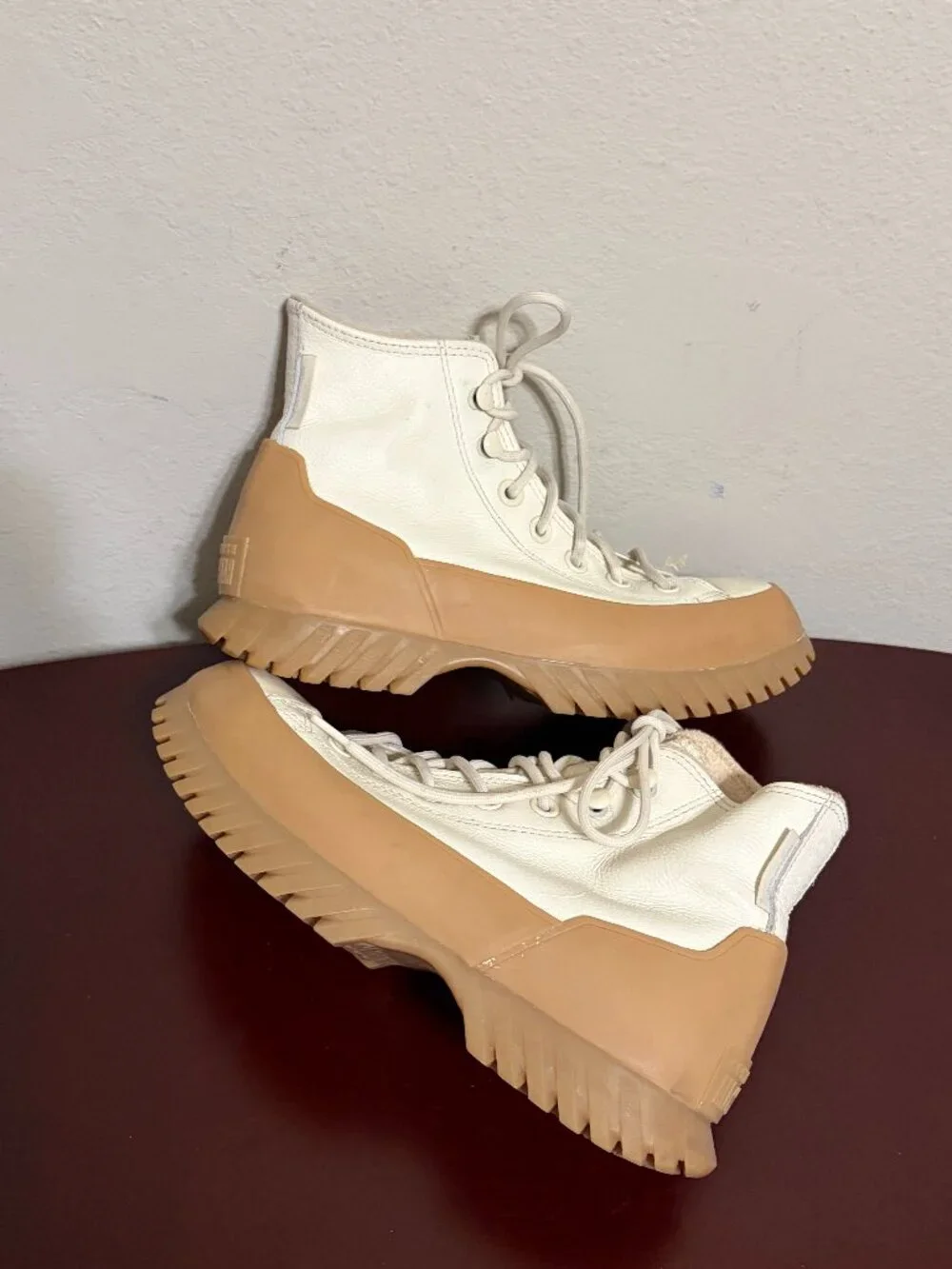 Converse All Star Winter Lugged Leather Boots Size 6